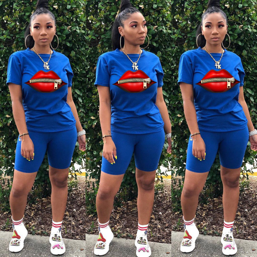 Two piece zipper lip short set